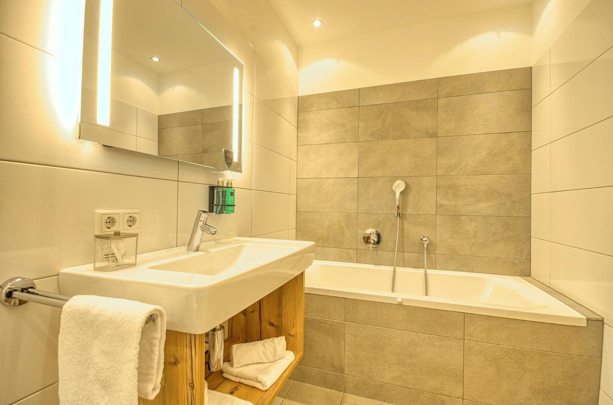 Penthouse Ski & Golf - By Alpen Apartments Zell am See Exterior foto
